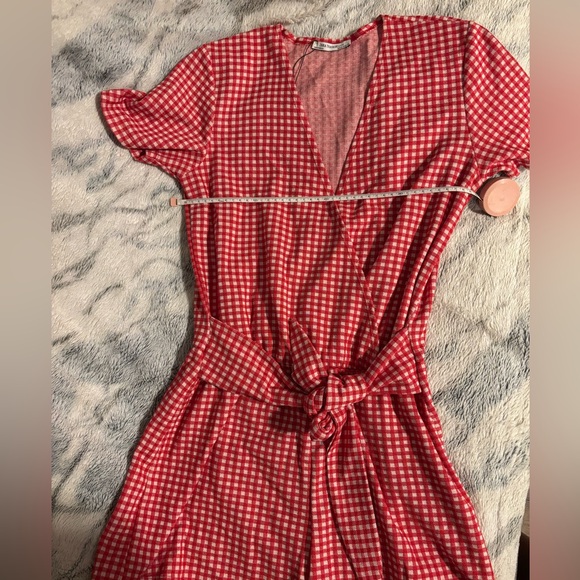 Patterned red and white romper with waist belt - Picture 4 of 7